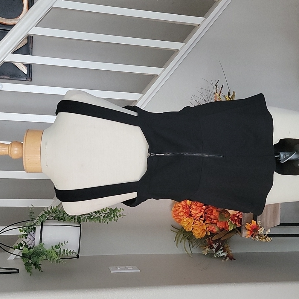 GUESS Black Strappy Peplum Top – Size L – Bodycon Night Out Y2K Chic - Picture 7 of 10